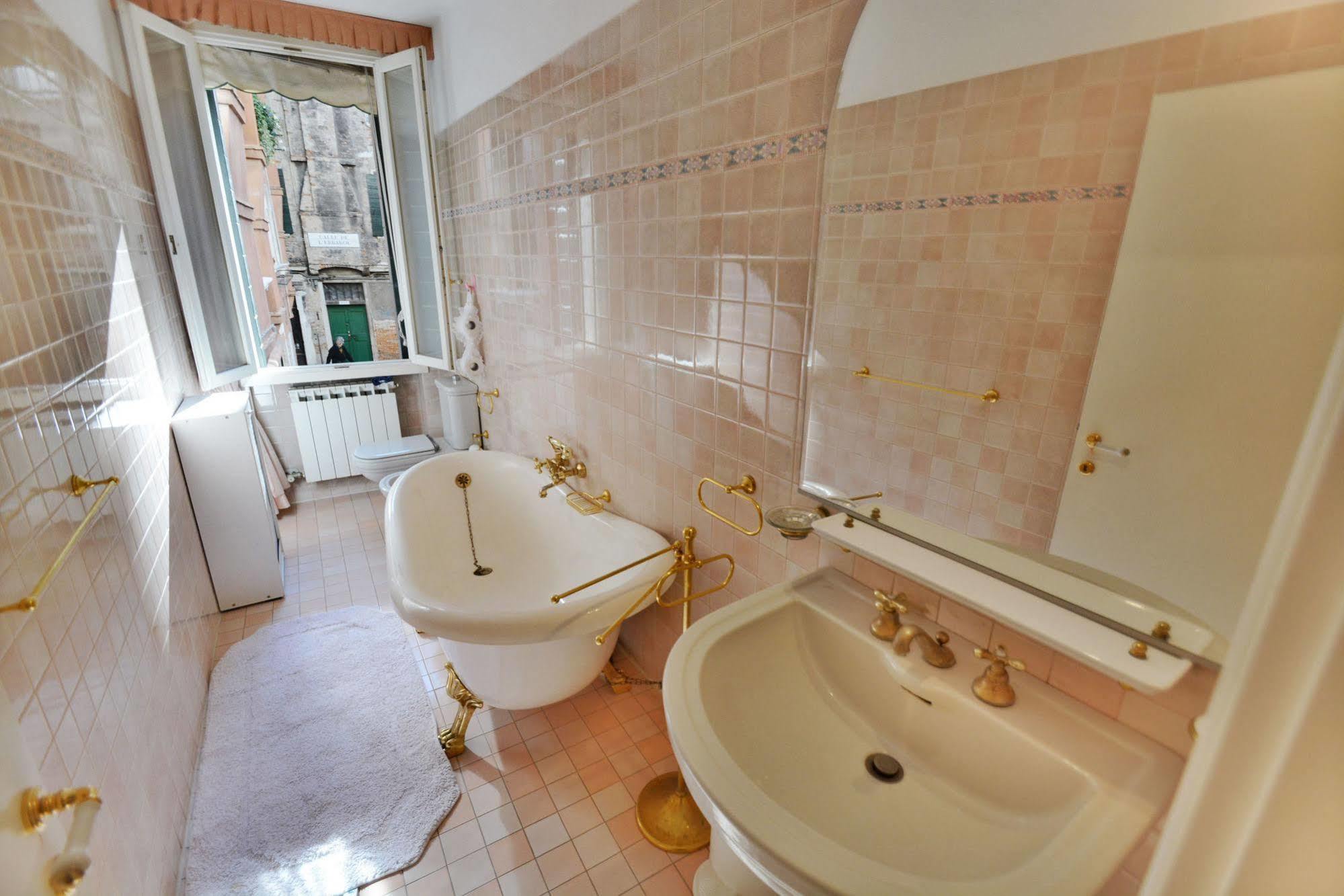 Ve.N.I.Ce. Cera Casa Del Sol Appartement Venetië Buitenkant foto