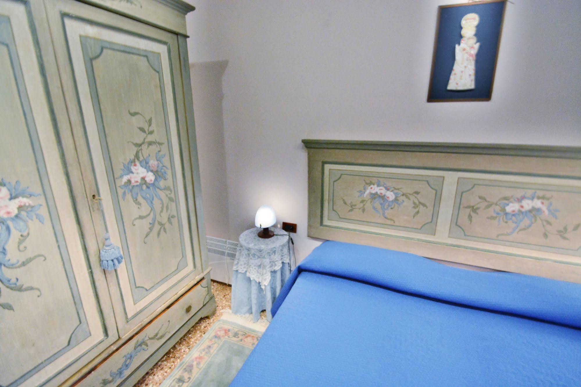 Ve.N.I.Ce. Cera Casa Del Sol Appartement Venetië Buitenkant foto