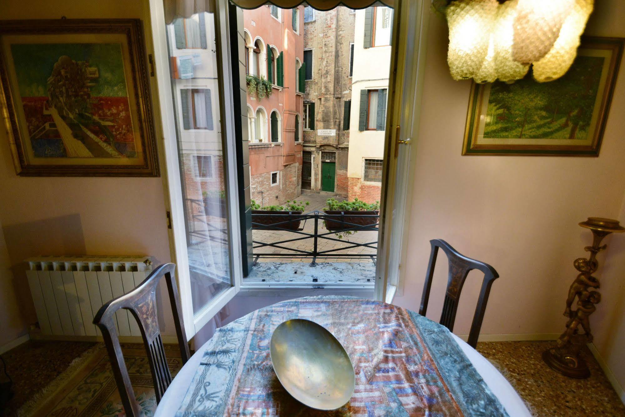 Ve.N.I.Ce. Cera Casa Del Sol Appartement Venetië Buitenkant foto